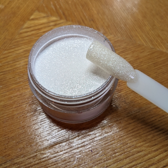 Slick Pour Powder - Picture 3 of 3